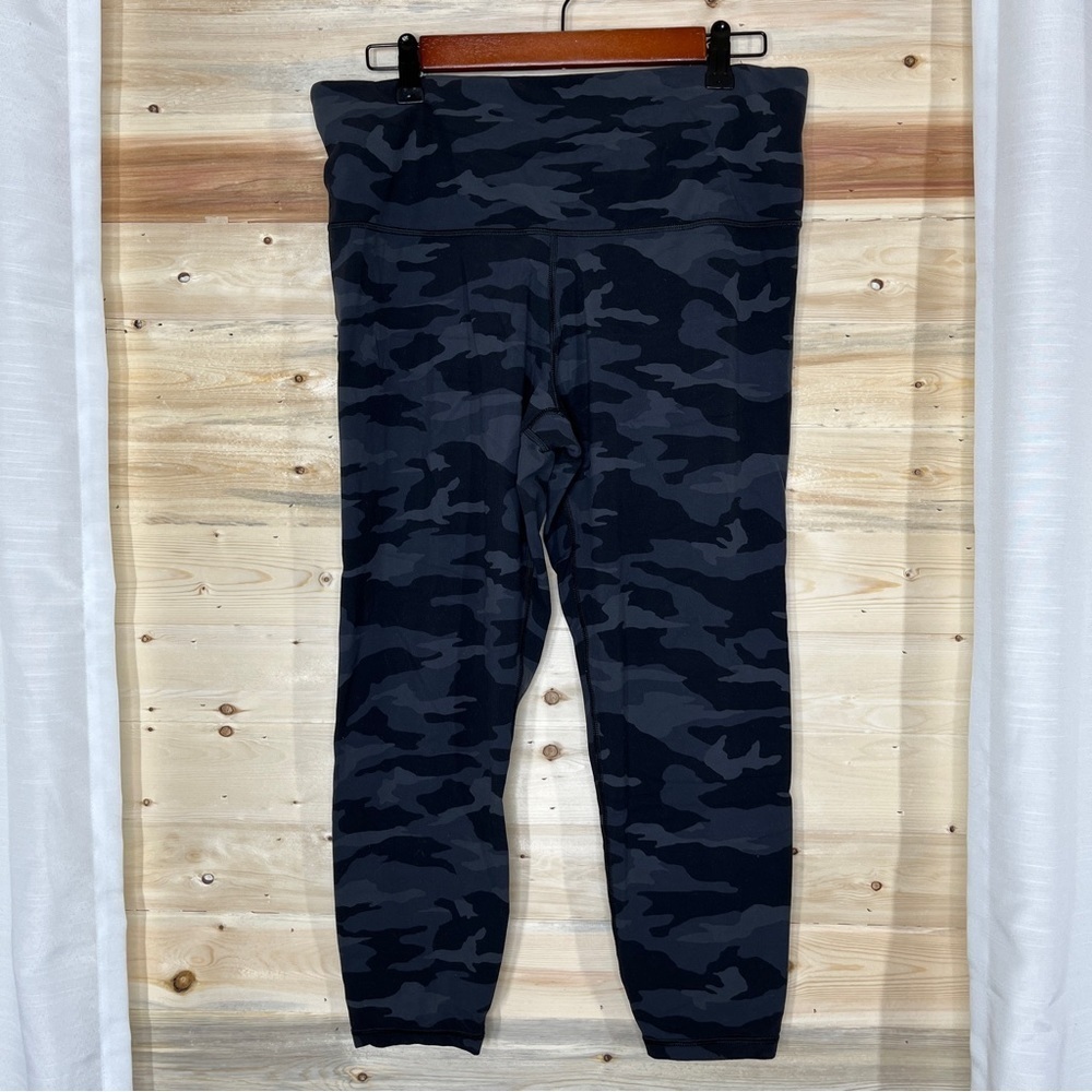 Athleta Camo elation ultra high rise 7/8 leggings
